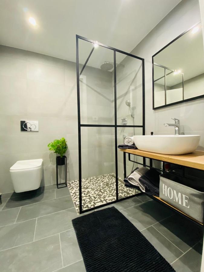 Apartma Mija-Dekani Exteriér fotografie